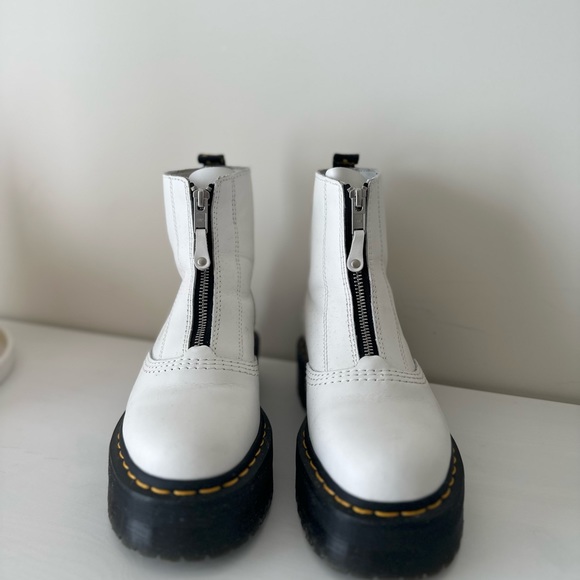 Jetta boots - Picture 3 of 3